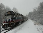 MNCR 4905 arriving on Pt. Jervis train